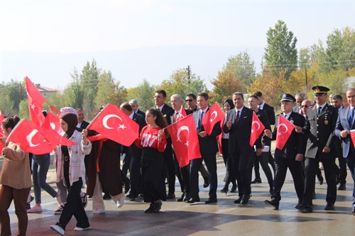 Cumhuriyetimizin 100. Yıl Dönümü İlçemizde Coşkuyla Kutlandı.